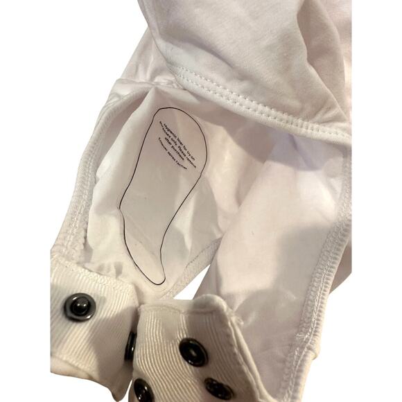 Nordstrom Mock Neck Sleeveless White Bodysuit Size L Knit Stretch Top NWT - Picture 4 of 7